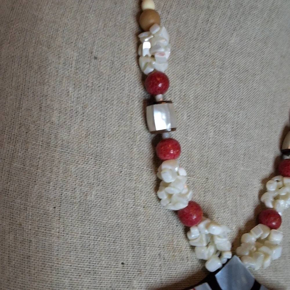 Vintage Mother of Pearl Inlay Fan Necklace